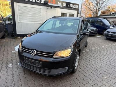 Schwarz Gebraucht 2011 VW Touran Trendline Van / Kleinbus | 2.990 € (Superpreis)