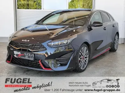 Gebraucht Kia ProCeed Comfort 204 PS (150 kW) 2021 Zilinaschwarz met. Kombi