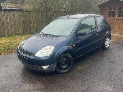 Usata Ford Fiesta 69 CV (50 kW) 2003 Blu Utilitaria