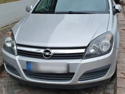 Gebraucht Opel Astra Edition 105 PS (77 kW) 2005 Grau Kombi
