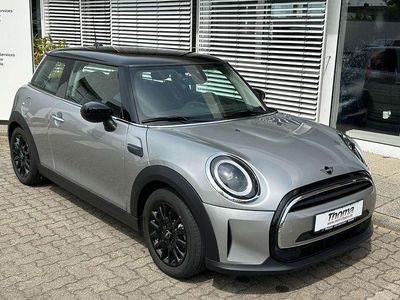 Usado Mini Cooper Classic 136 HP (100 kW) 2023 Prateado Citadino