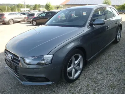 Gebraucht Audi A4 Attraction 177 PS (130 kW) 2012 Grau Kombi