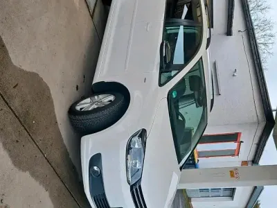 Gebraucht VW Touran 105 PS (77 kW) 2012 Weiß Van / Kleinbus