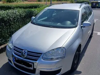 Gebraucht VW Golf VI Comfortline 122 PS (89 kW) 2009 Grau Kleinwagen