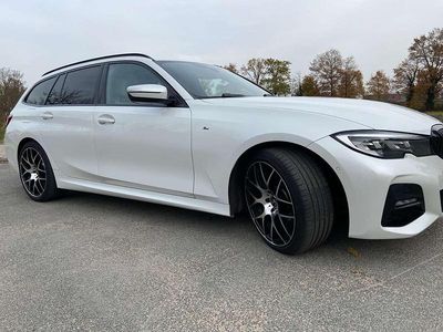 Gebraucht BMW 330 M Sport 265 PS (194 kW) 2019 Weiß Kombi
