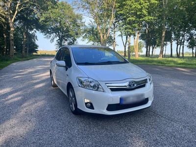 Toyota Auris Hybrid