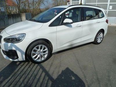 Gebraucht BMW 218 Gran Tourer Advantage 150 PS (110 kW) 2022 Weiß Van / Kleinbus
