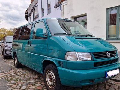 Second-hand VW Caravelle 102 CP (75 kW) 1998 Verde Van