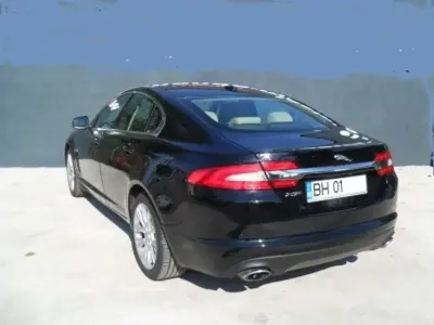 Gebraucht Jaguar XF 241 PS (177 kW) 2015 Schwarz Limousine