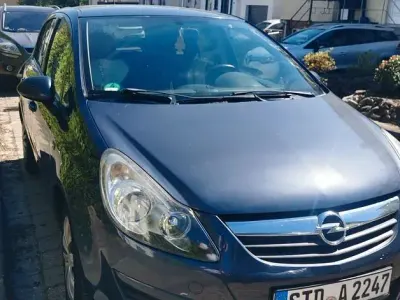 Używany Opel Corsa Innovation 69 KM (50 kW) 2010 Niebieski Hatchback