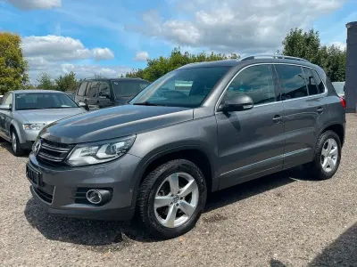 Gebraucht VW Tiguan Sportline 140 PS (102 kW) 2013 Grau SUV