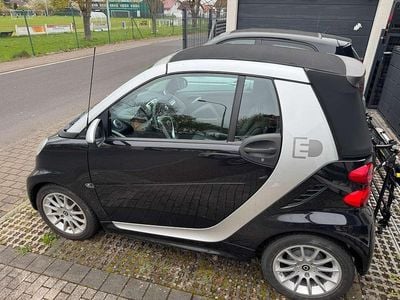 Second-hand Smart ForTwo Cabrio Brabus 55 kW (75 CP) 2014 Negru Cabrio