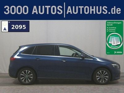 Usata Mercedes B200 150 CV (110 kW) 2023 Blu Monovolume