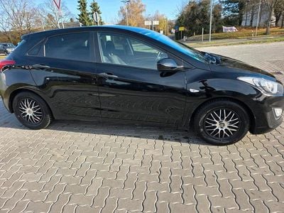Schwarz Gebraucht 2014 Hyundai i30 Limousine | 4.500 € (Superpreis)