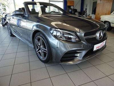 Usata Mercedes C180 AMG 156 CV (114 kW) 2020 Grigio Cabrio