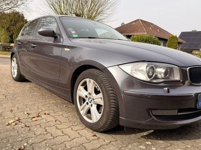 Gebraucht BMW 116 122 PS (89 kW) 2008 Grau Kleinwagen