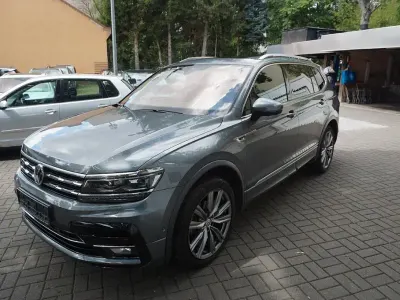 Gebraucht VW Tiguan Allspace Highline 150 PS (110 kW) 2020 Grau SUV