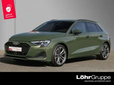 Gebraucht Audi A3 Comfort 150 PS (110 kW) 2025 Distriktgrün metallic Limousine