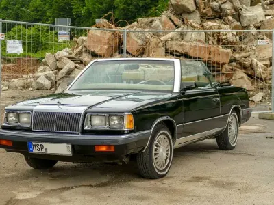 Gebraucht Chrysler Le Baron 101 PS (74 kW) 1986 Schwarz Cabrio