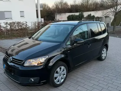 Gebraucht VW Touran 105 PS (77 kW) 2013 Schwarz Van / Kleinbus