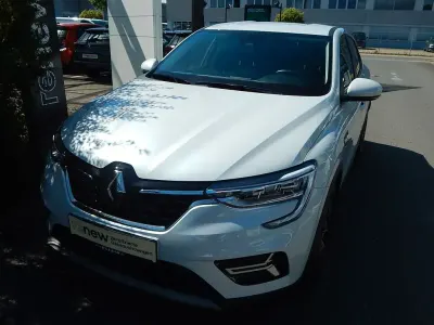 Gebraucht Renault Arkana Equilibre 140 PS (102 kW) 2023 Kyanitweiß SUV