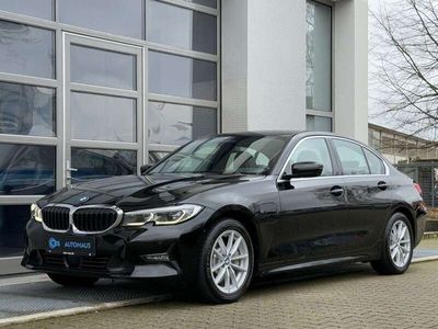 BMW 330e