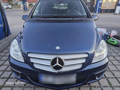 Usata Mercedes B180 116 CV (85 kW) 2009 Blu Monovolume