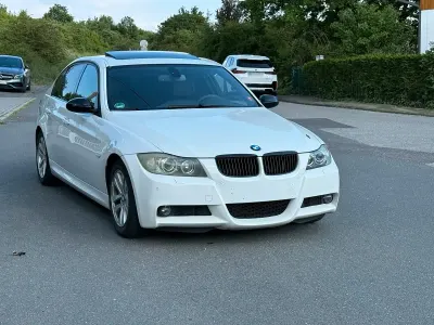 Używany BMW 320 M Sport 170 KM (125 kW) 2006 Biały Sedan/Limuzyna