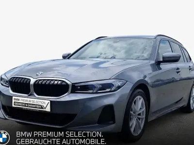 Gebraucht BMW 318 Sport Line 156 PS (114 kW) 2024 Grau Kombi