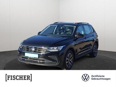 Deep black Gebraucht 2024 VW Tiguan Life SUV | 32.422 € (Fairer Preis)