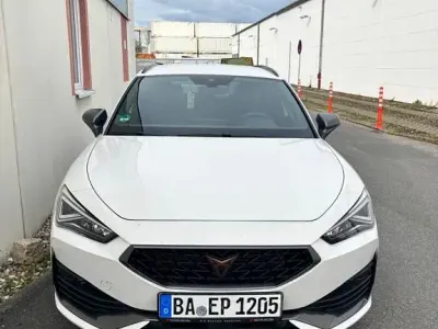 Gebraucht Cupra Leon 150 PS (110 kW) 2024 Weiß Limousine