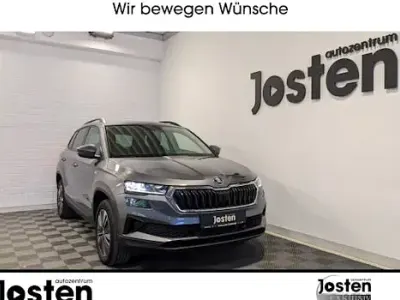 Używany Skoda Karoq Tour 150 KM (110 kW) 2023 Szary SUV