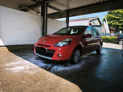 Usata Renault Clio II 60 CV (44 kW) 2011 Rosso Utilitaria