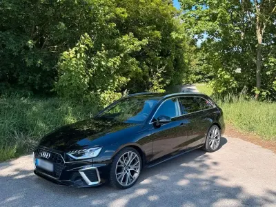 Używany Audi A4 S-Line 190 KM (139 kW) 2020 Czarny Kombi