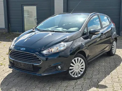 Gebraucht Ford Fiesta Trend 60 PS (44 kW) 2013 Schwarz Kleinwagen