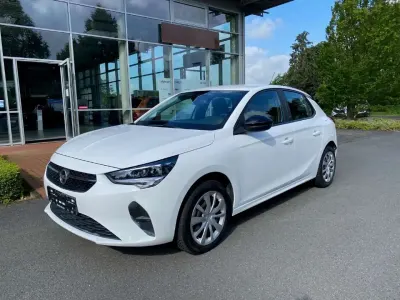 Gebraucht Opel Corsa-e Edition 100 kW (136 PS) 2022 Jade weiss/arktis weiss Kleinwagen