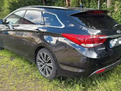 Gebraucht Hyundai i40 Premium 141 PS (103 kW) 2016 Schwarz Limousine