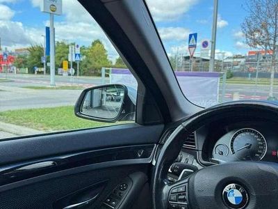 Silber Gebraucht 2016 BMW 525 Van | 11.900 € (Fairer Preis)