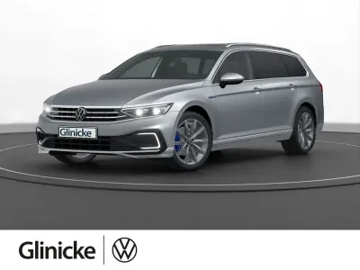 Gebraucht VW Passat GTE 218 PS (160 kW) 2023 Silber Kombi