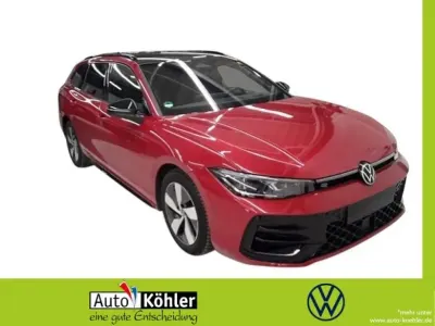 Używany VW Passat R-line 265 KM (194 kW) 2025 Czerwony Kombi