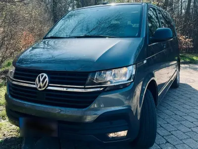 Gebraucht VW Multivan 150 PS (110 kW) 2021 Grau Van / Kleinbus