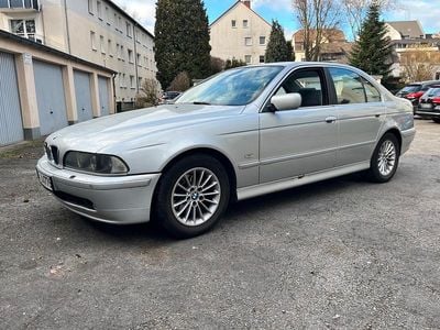Gebraucht BMW 525 Basis 2002 Silber Limousine