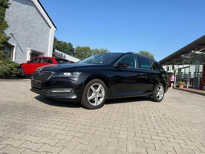 Gebraucht Skoda Superb Style 200 PS (147 kW) 2021 Schwarz magic perleffekt Kombi