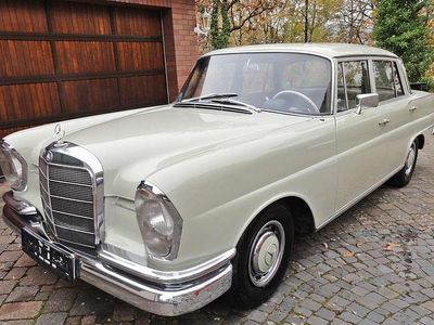 Gebraucht Mercedes 220 120 PS (88 kW) 1963 Grau Limousine