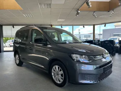 Gebraucht VW Caddy Life 102 PS (75 kW) 2021 Grau Van / Kleinbus