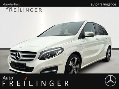 Weiß Gebraucht 2016 Mercedes B200 Urban Van / Kleinbus | 15.950 € (Fairer Preis)