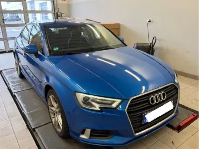 Gebraucht Audi A3 Sport 150 PS (110 kW) 2018 Blau Limousine
