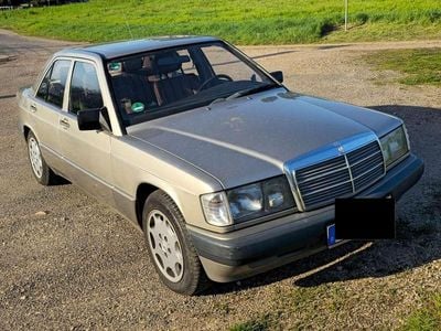 Usata Mercedes 190 118 CV (86 kW) 1989 Grigio Berlina