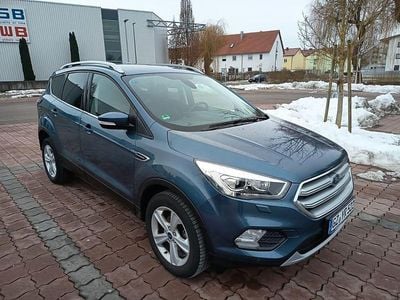 Blau Gebraucht 2019 Ford Kuga SUV | 16.900 € (Guter Preis)