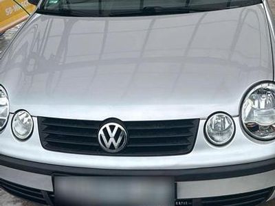 Gebraucht VW Polo 54 PS (39 kW) 2004 Silber Kleinwagen
